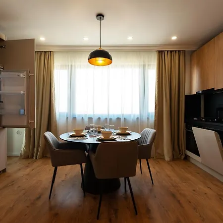 Appartement The Velvet Glow By Blvd 63b3 - Warm Modern With Elegant Design *