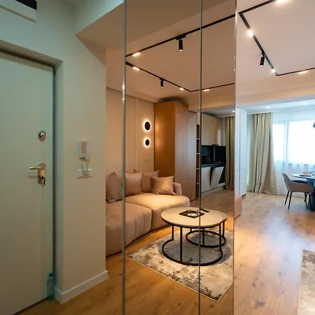 The Velvet Glow By Blvd 63b3 - Warm Modern With Elegant Design Apartment