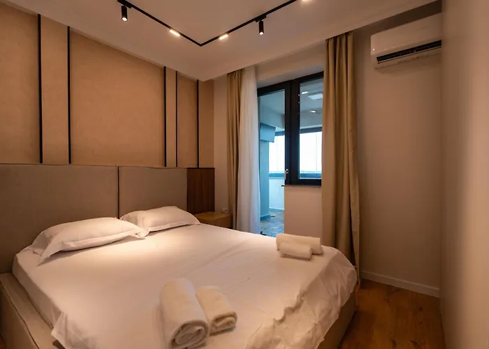 The Velvet Glow By Blvd 63b3 - Warm Modern With Elegant Design Apartament Bucureşti