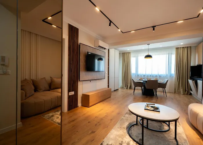 Апартаменти The Velvet Glow By Blvd 63b3 - Warm Modern With Elegant Design