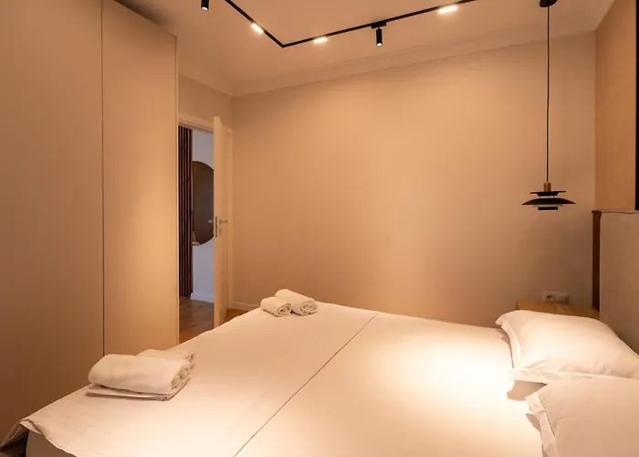 The Velvet Glow By Blvd 63b3 - Warm Modern With Elegant Design Апартаменти *