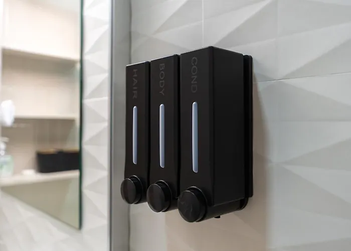 The Velvet Glow By Blvd 63b3 - Warm Modern With Elegant Design * Бухарест